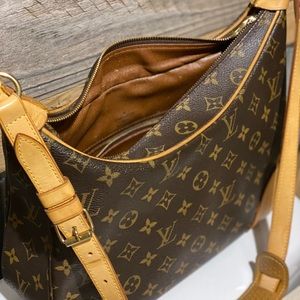 Louis Vuitton 1980’s Vintage Boulogne 30